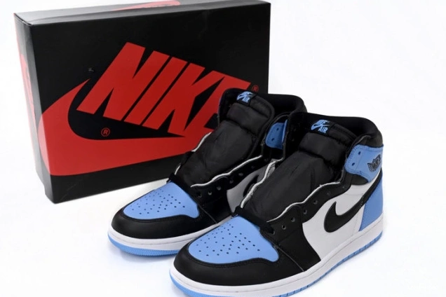 Cheap TBkick High OG Air Toe 1 UNC Jordan DZ5485-400 0810